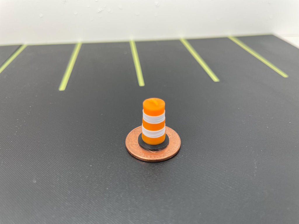 1/64 Scale Traffic Barrel for Construction Site in color (6 pack)