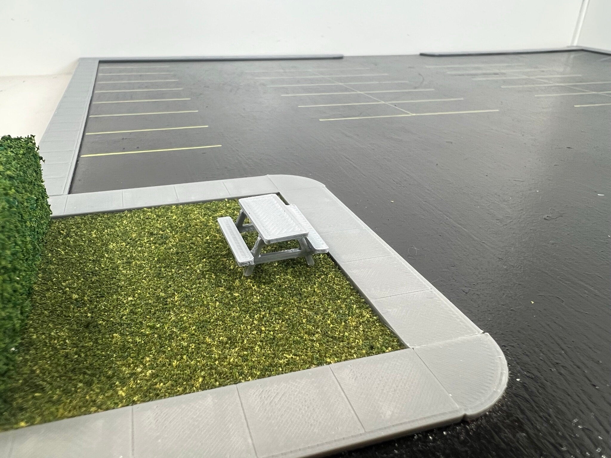 HO Scale Park Bench printed in silver (3 pack)