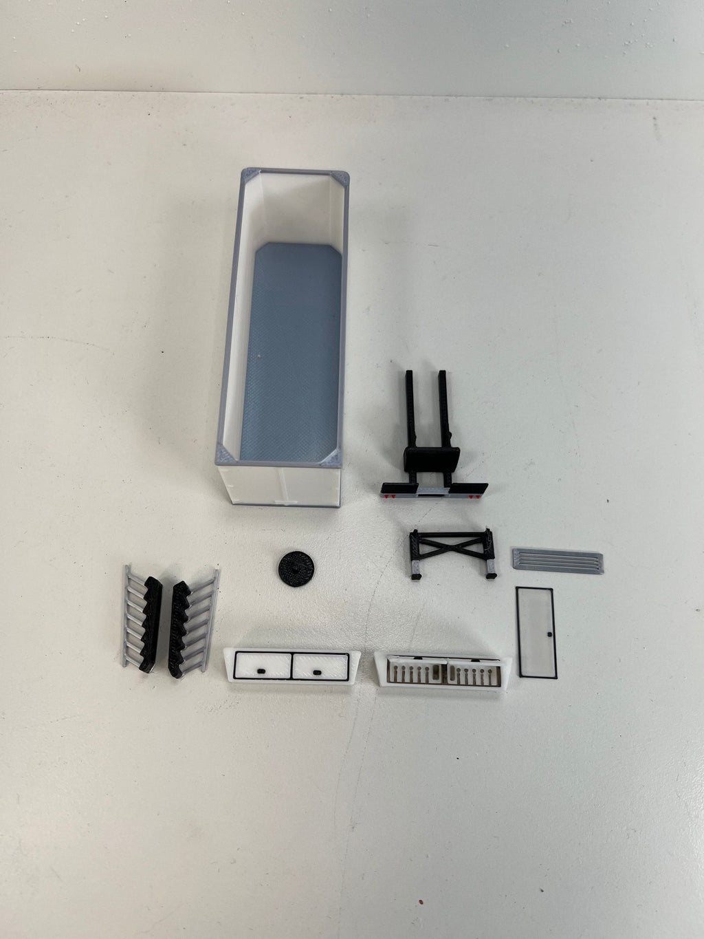 HO Scale PUP Trailer Office/Generator for model trains carnival. With open bottom door.