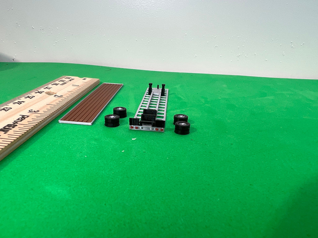 N Scale 53ft Flat Deck Trailer.