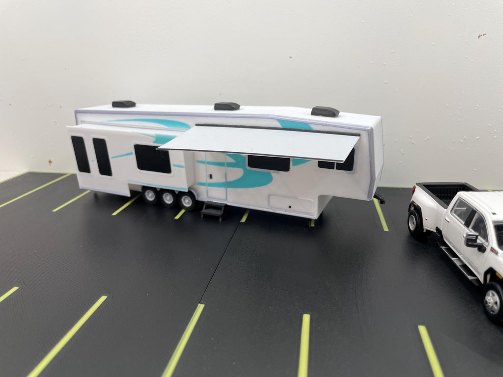 1/64 5th Wheel Camper Trailer for Model Layouts and Dioramas white trailer