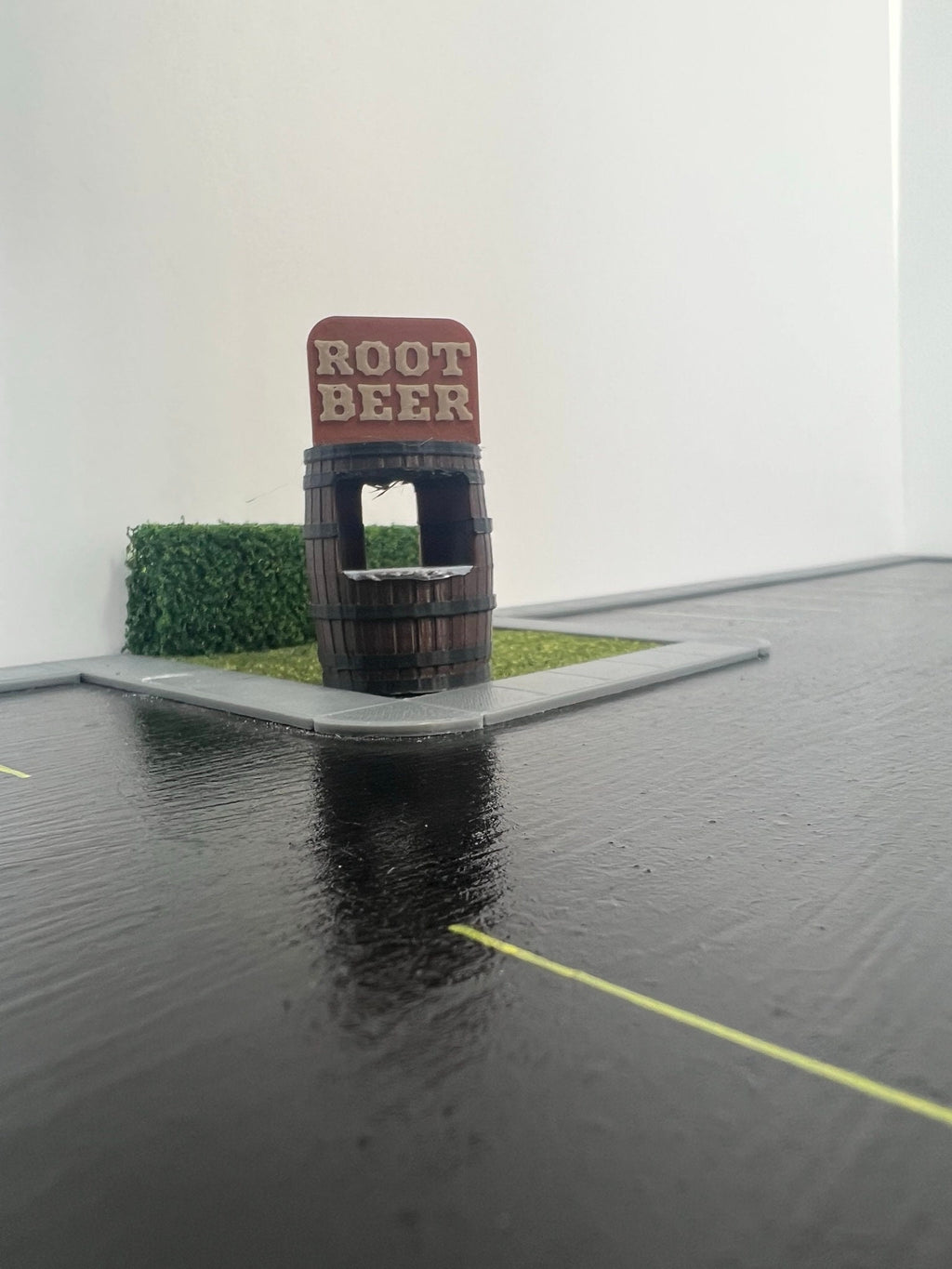 HO Scale Root Beer Stand for Model Train Layouts and Dioramas