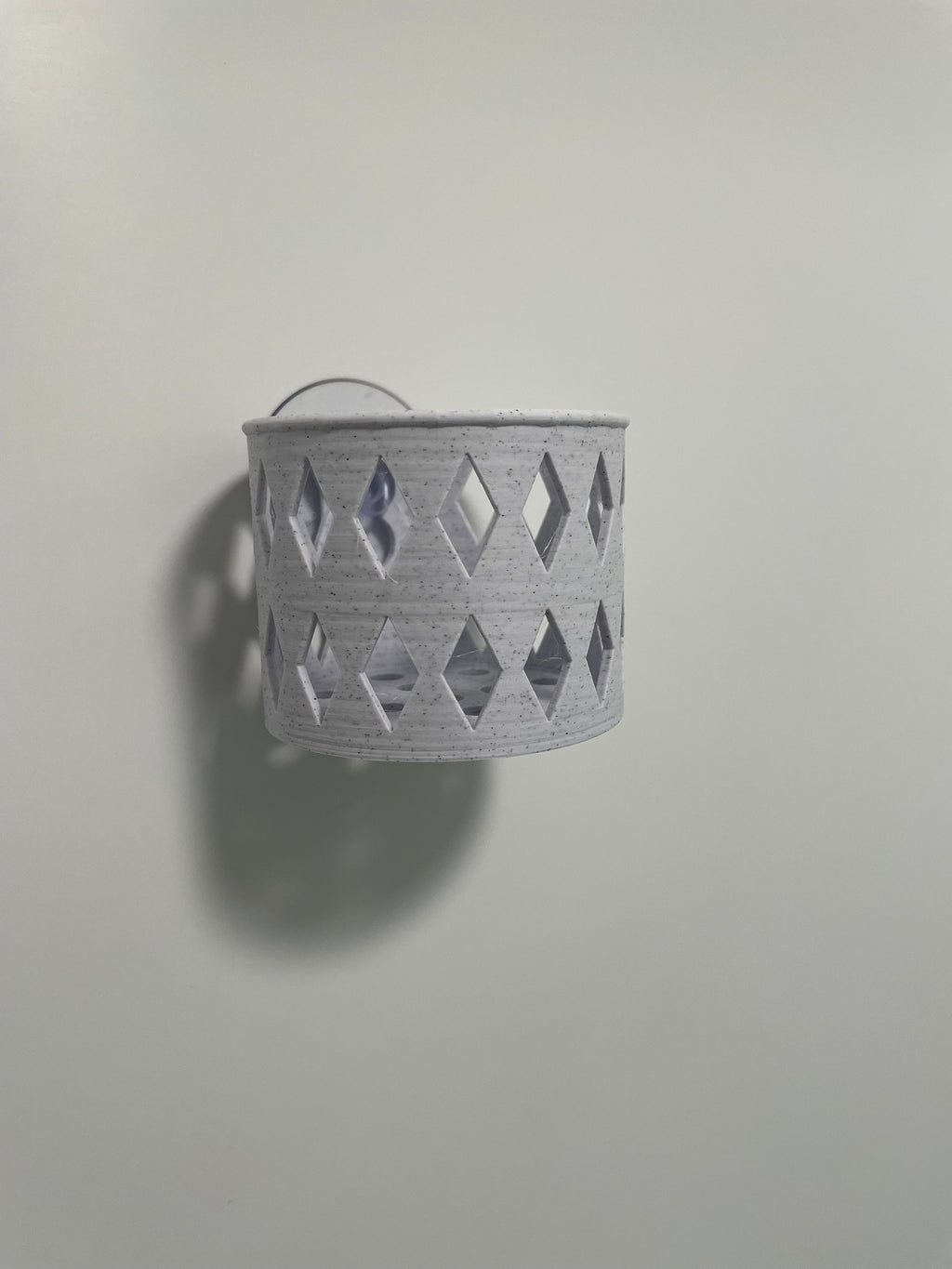 Diamond Shower Steamer Holder: Suction Cup Basket