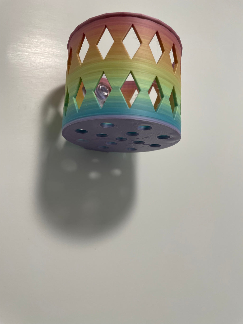 Diamond Shower Steamer Holder: Suction Cup Basket