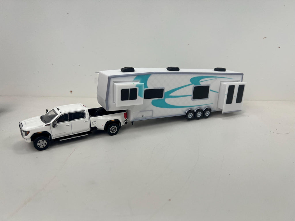1/64 5th Wheel Camper Trailer for Model Layouts and Dioramas white trailer