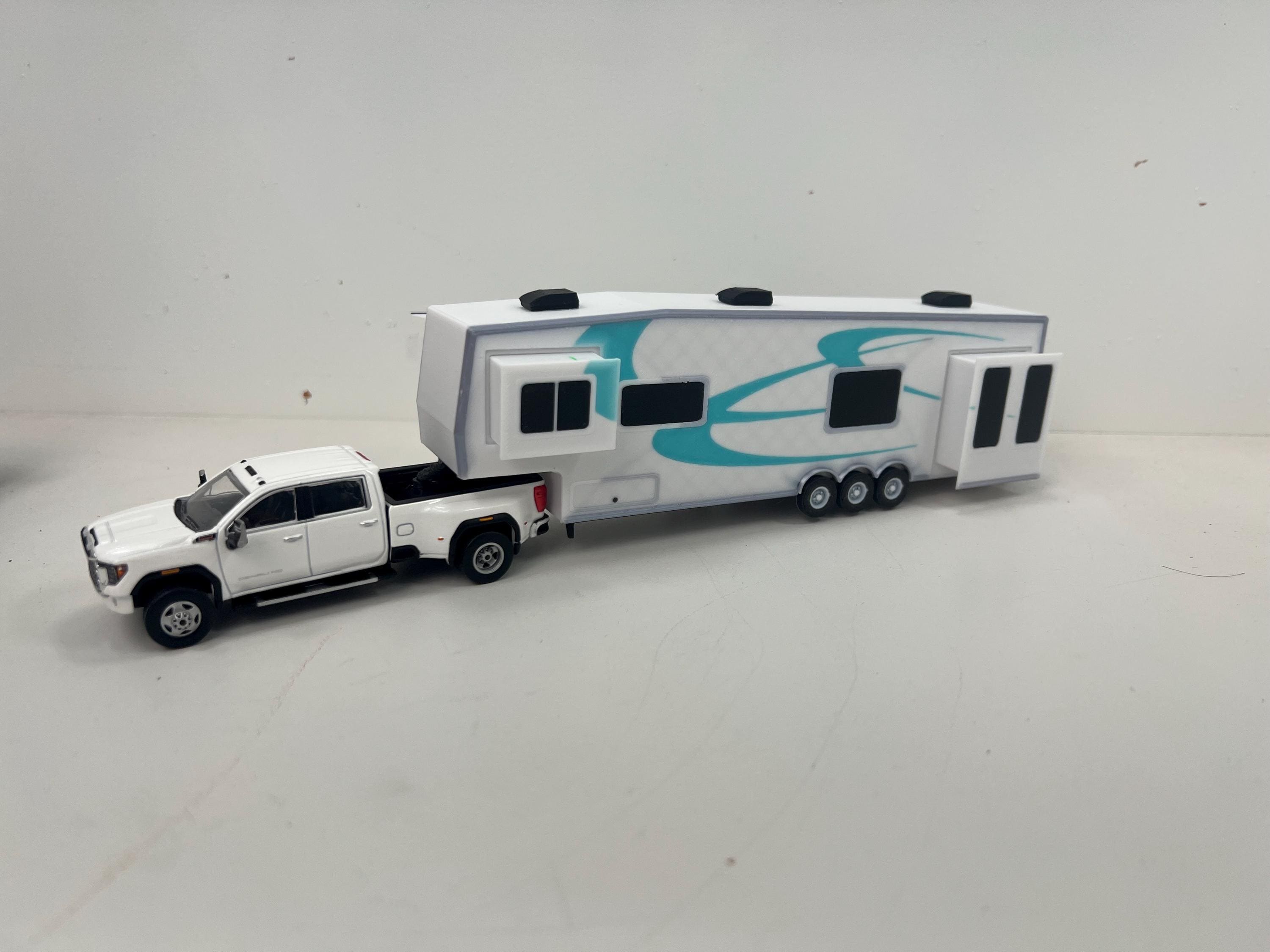 1/64 5th Wheel Camper Trailer for Model Layouts and Dioramas white trailer