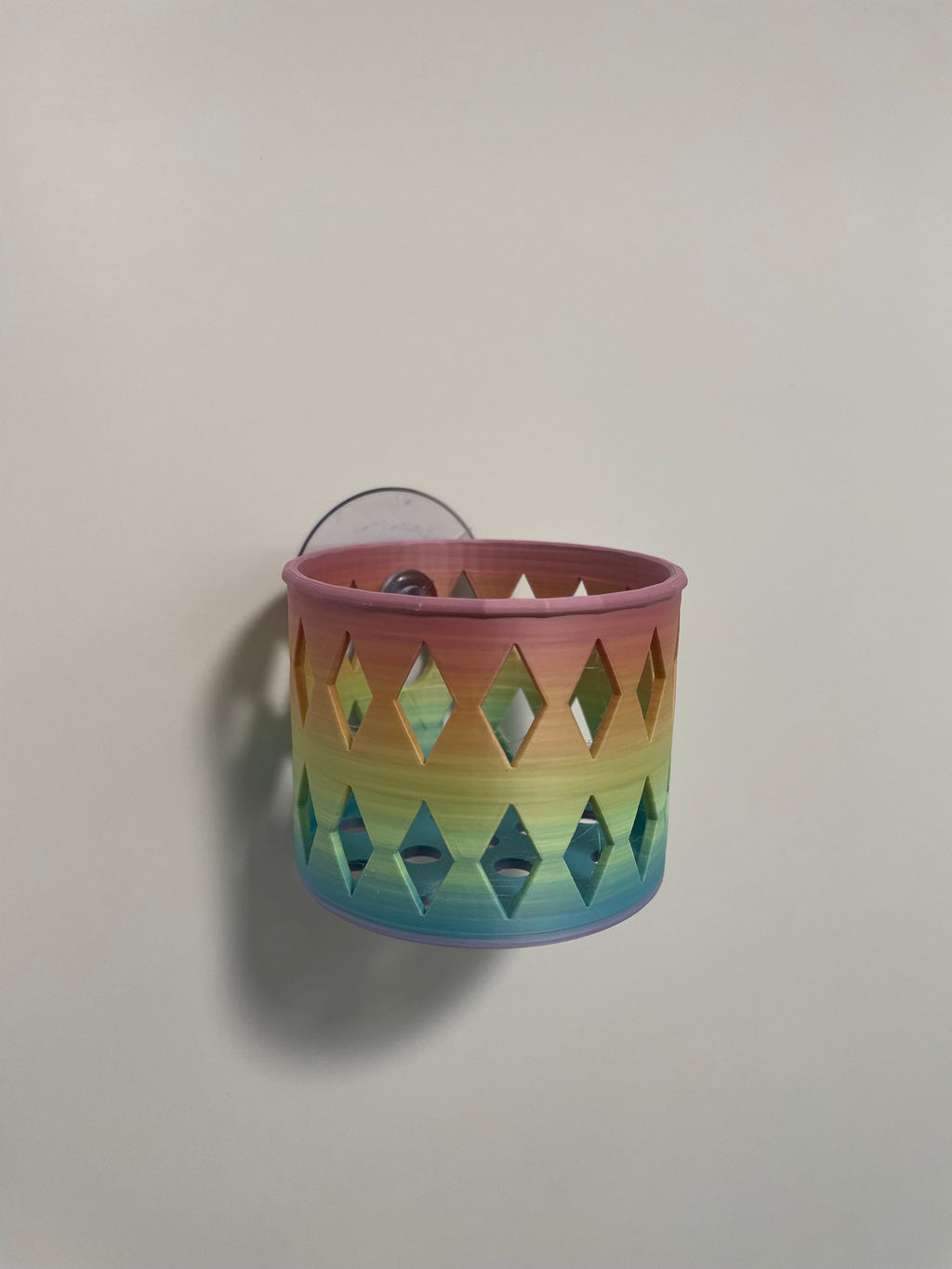 Diamond Shower Steamer Holder: Suction Cup Basket