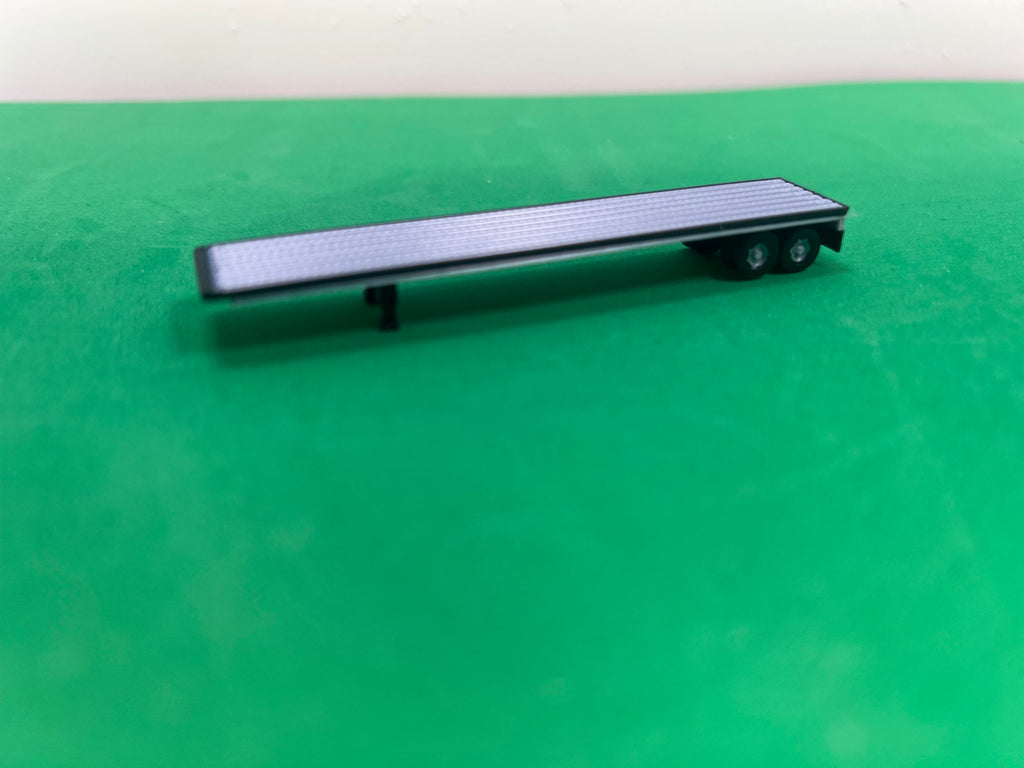 N Scale 53ft Flat Deck Trailer.