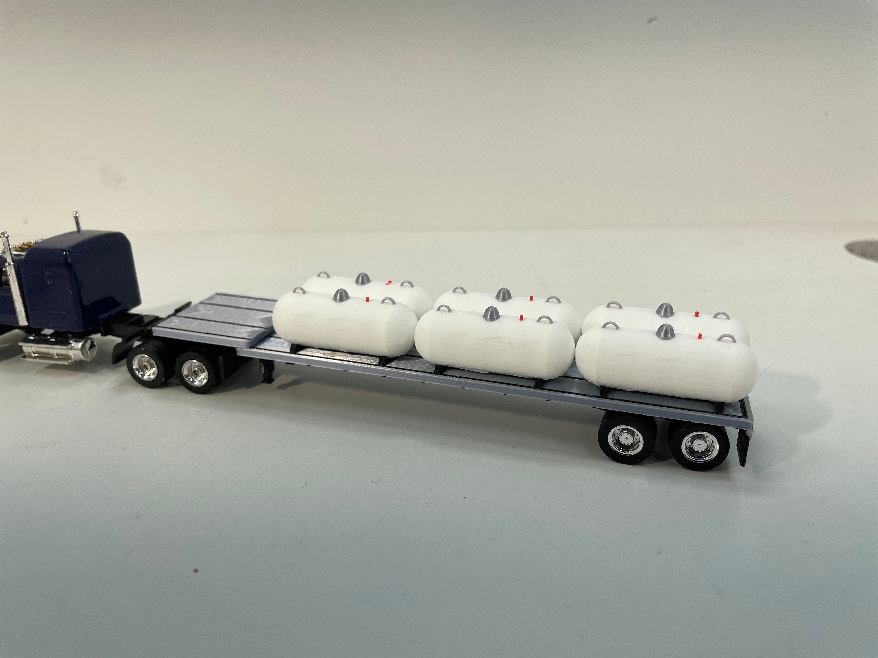 HO Scale Propane Tank (2 pack)