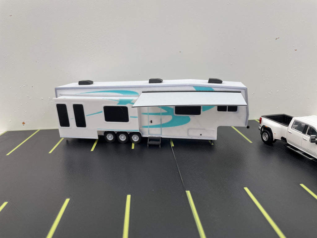 1/64 5th Wheel Camper Trailer for Model Layouts and Dioramas white trailer