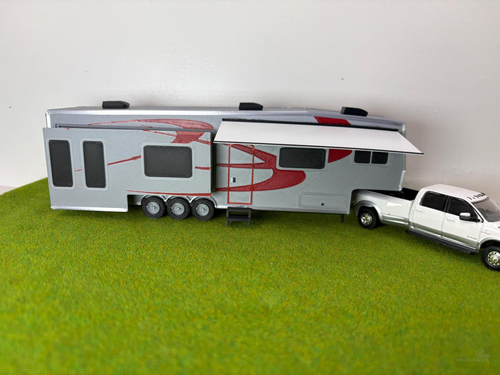 1/64 5th Wheel Camper Trailer for Model Layouts and Dioramas trailer in gray with red