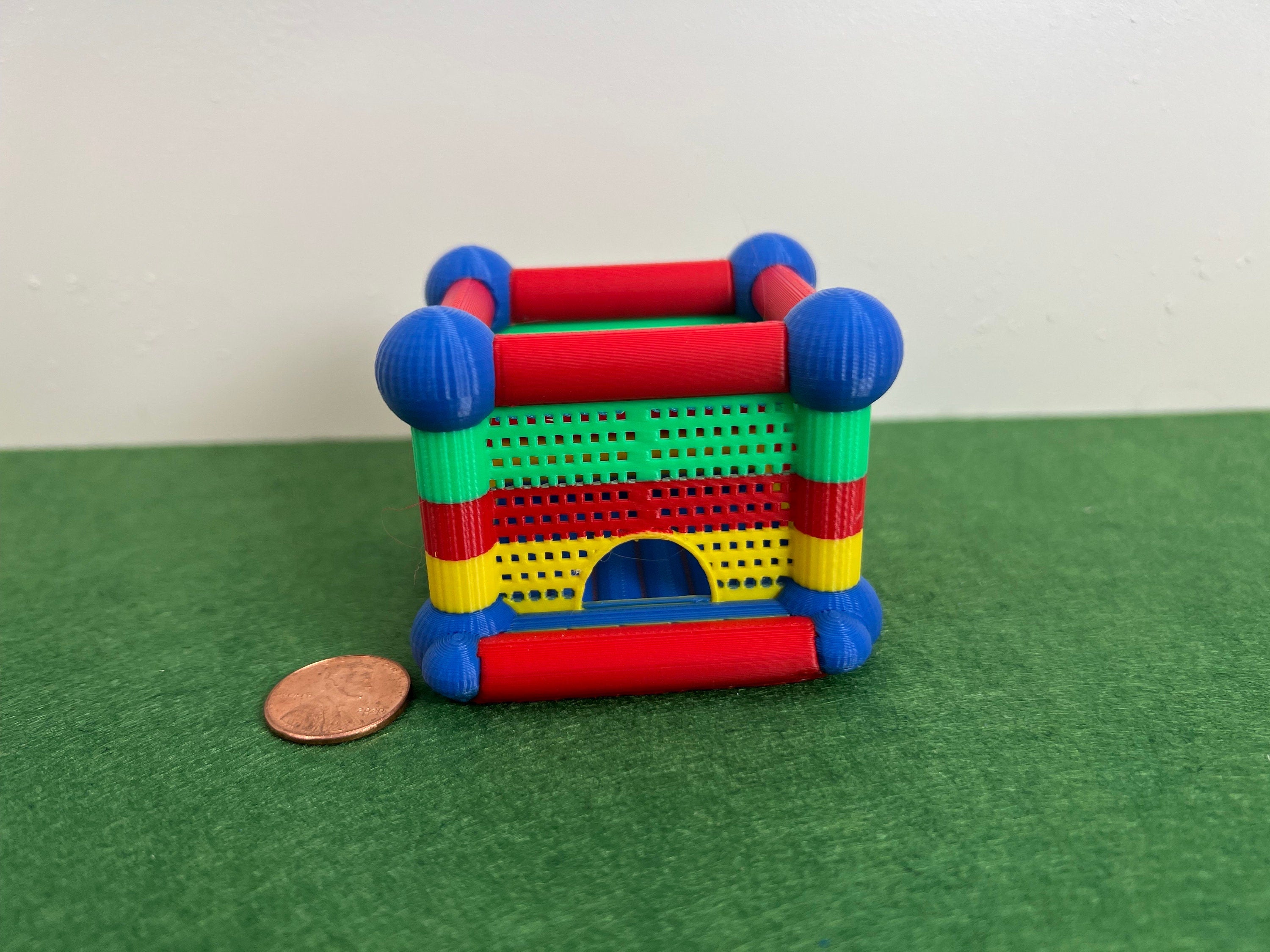 HO Scale muti-colored bounce house.