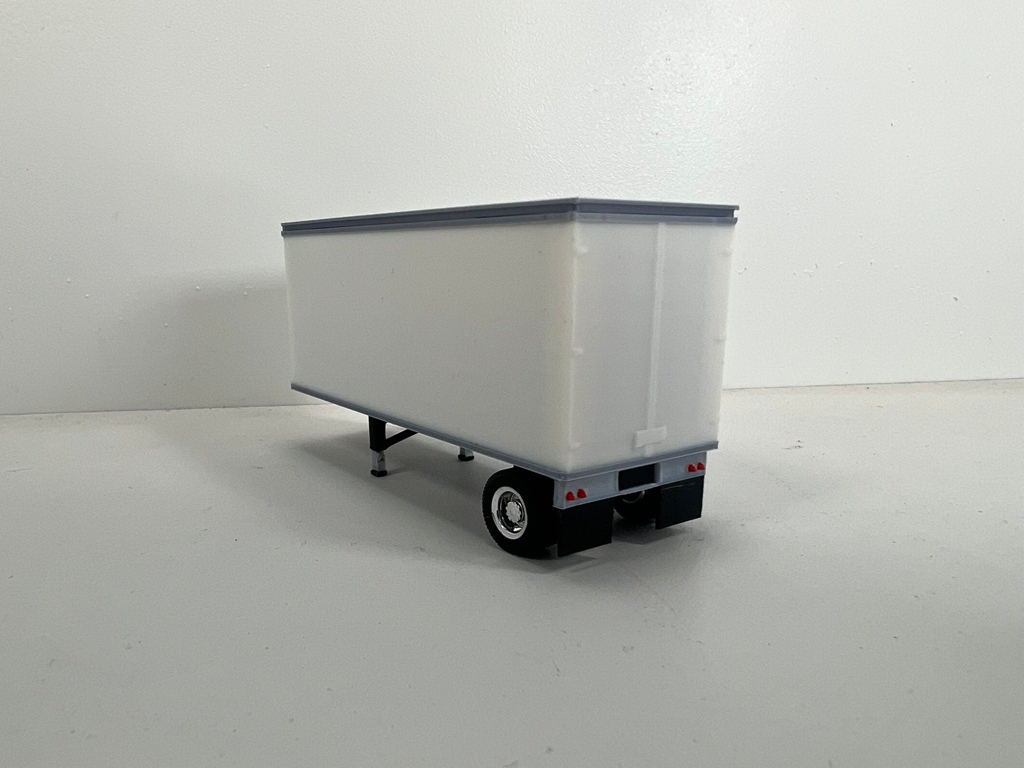 HO Scale PUP Trailer Kit.