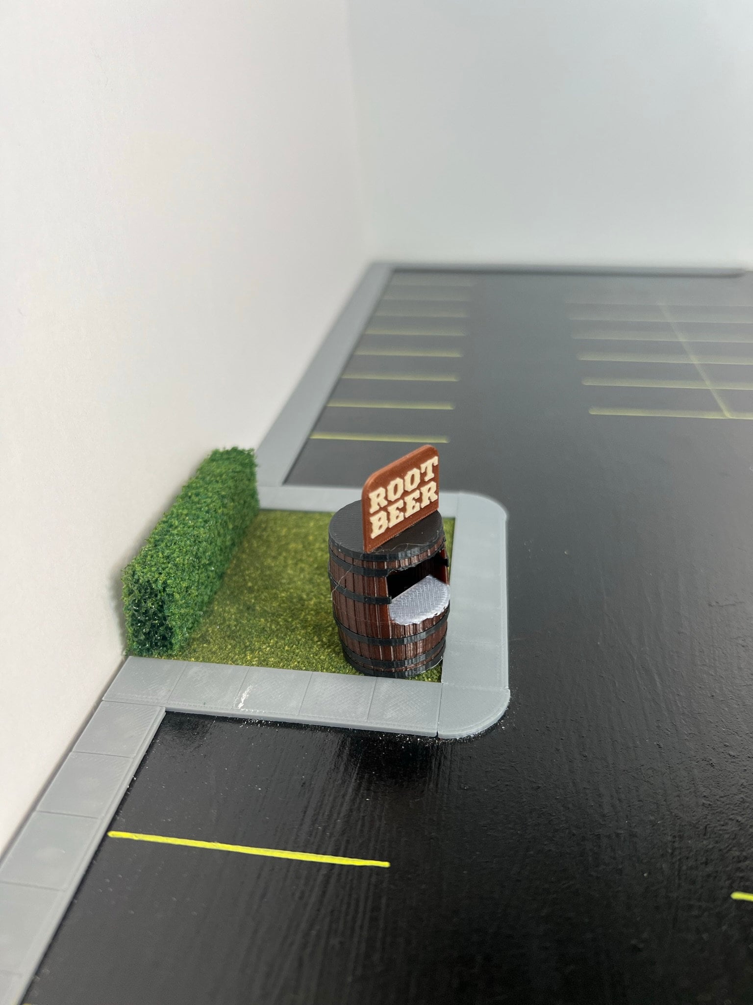 HO Scale Root Beer Stand for Model Train Layouts and Dioramas