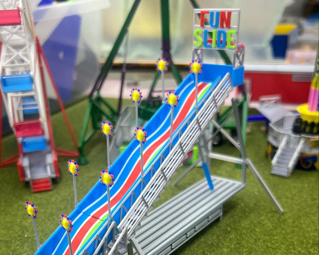HO Scale Fun Slide 1/87