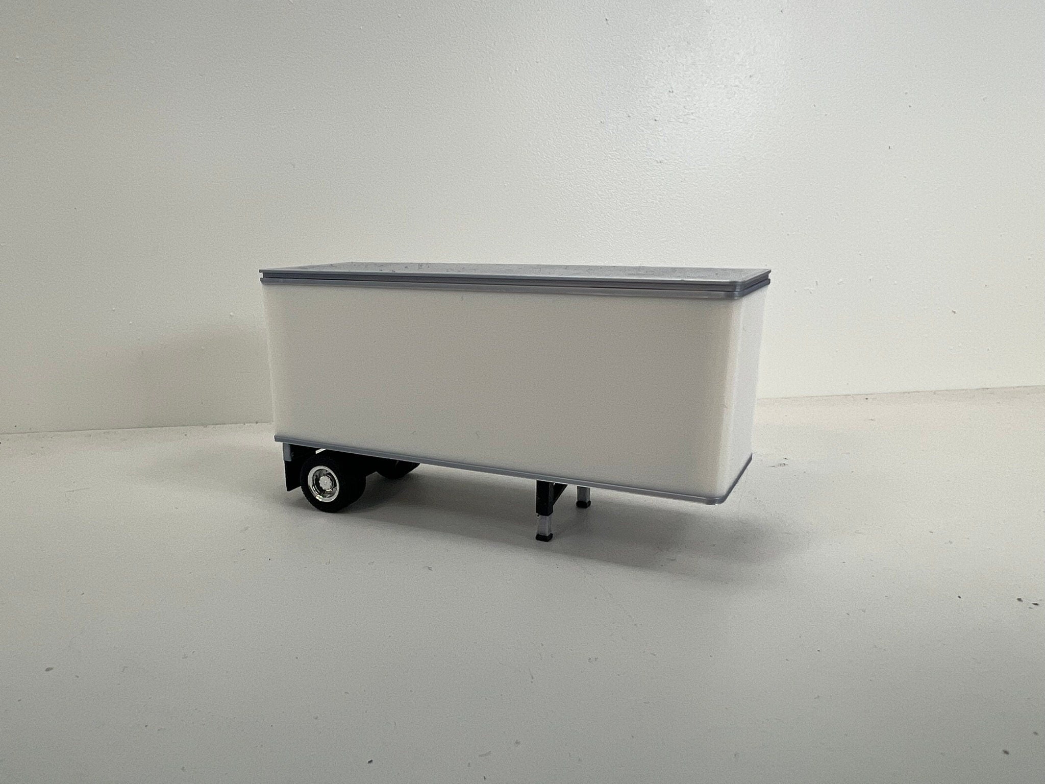 HO Scale PUP Trailer Kit.
