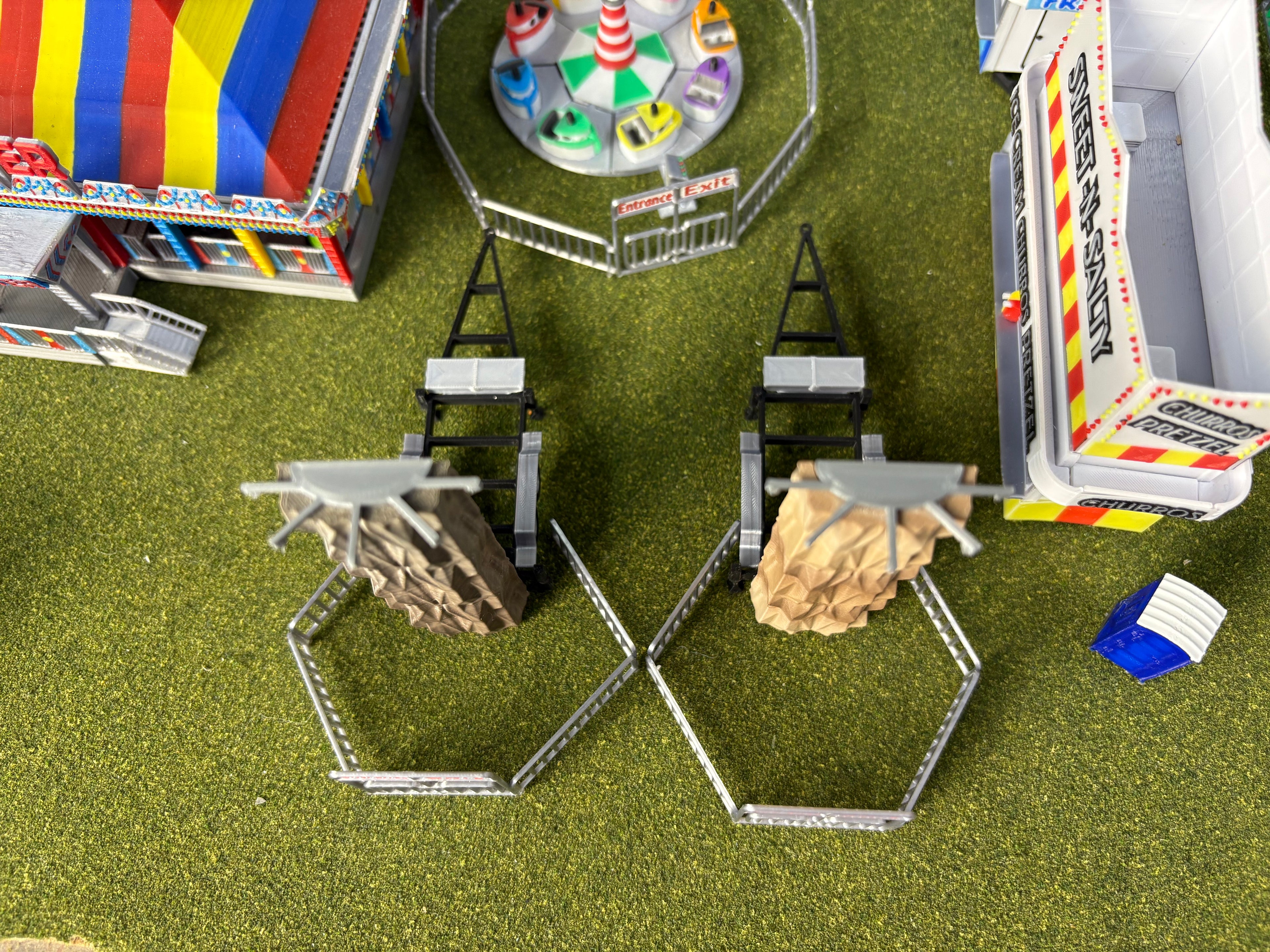 HO Scale Rock Climbing Wall (dark rock or sandstone)