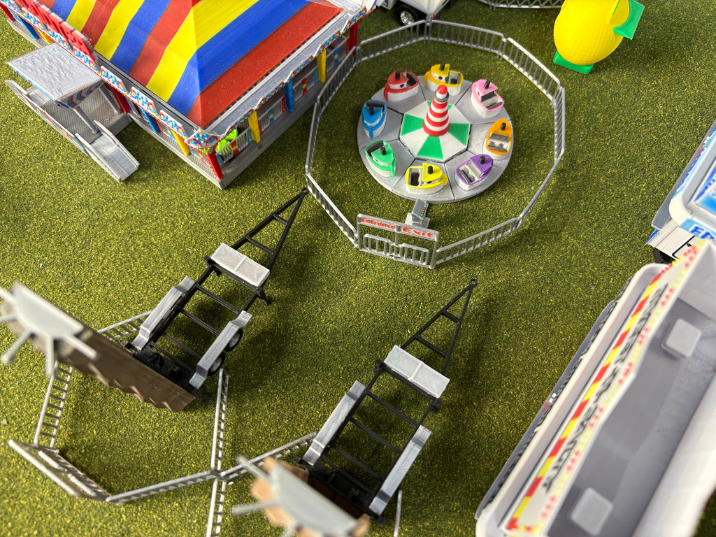 HO Scale Rock Climbing Wall (dark rock or sandstone)