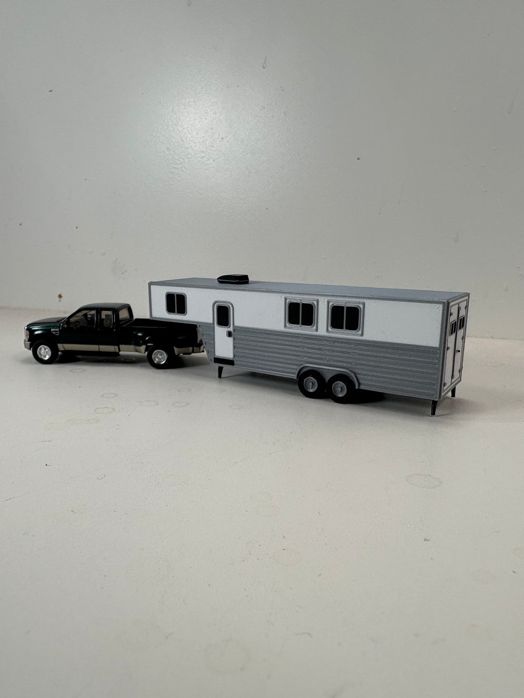 HO Scale Small Horse Trailer (white or black)
