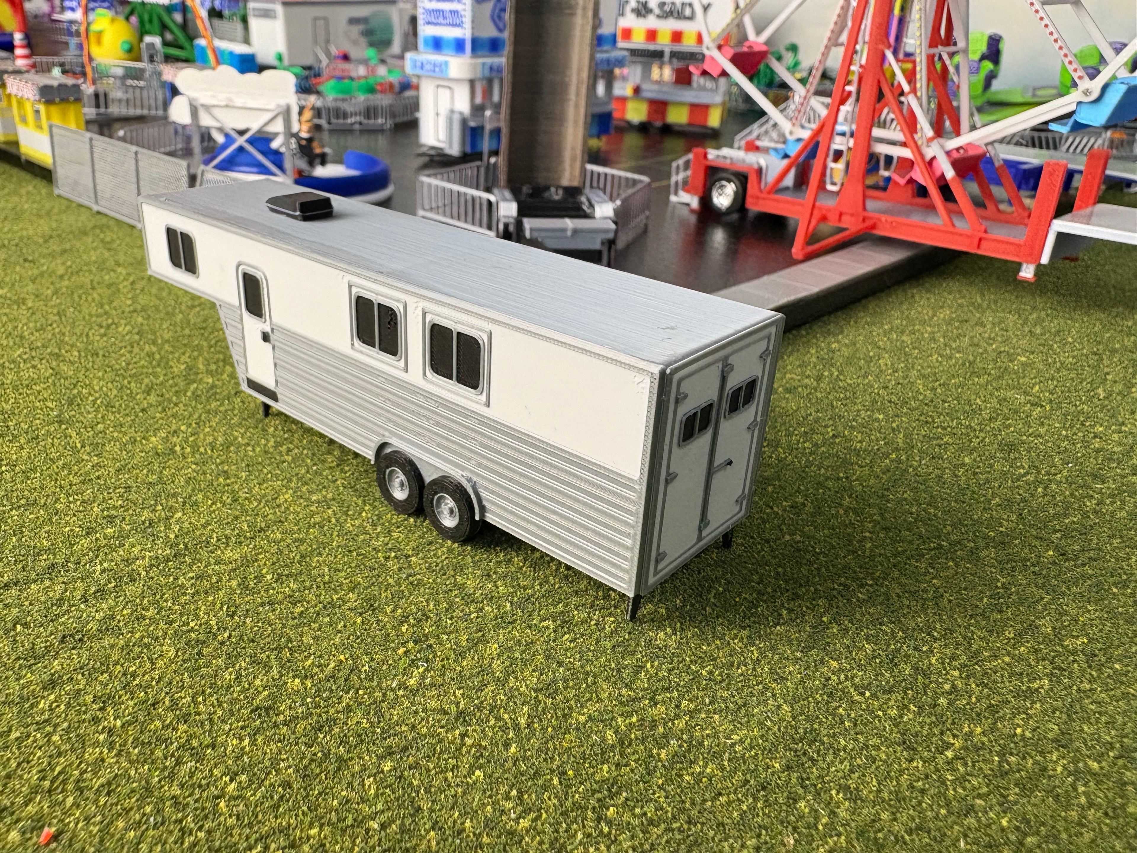 HO Scale Small Horse Trailer (white or black)