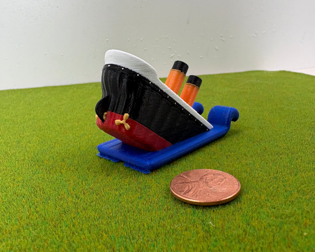 N Scale Titanic Inflatable Slide