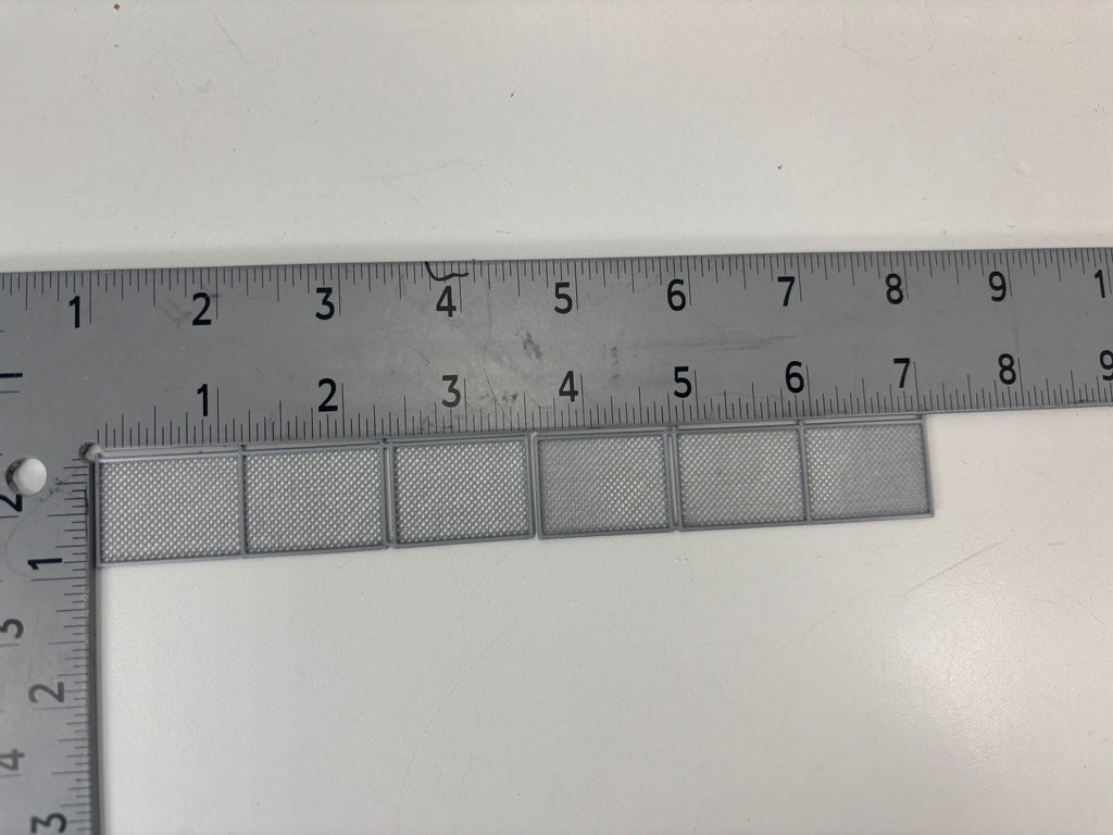 HO Scale chain link fence & gates (3.5"x1") (4 pack - 2 fence & 2 gates or 4 fence)