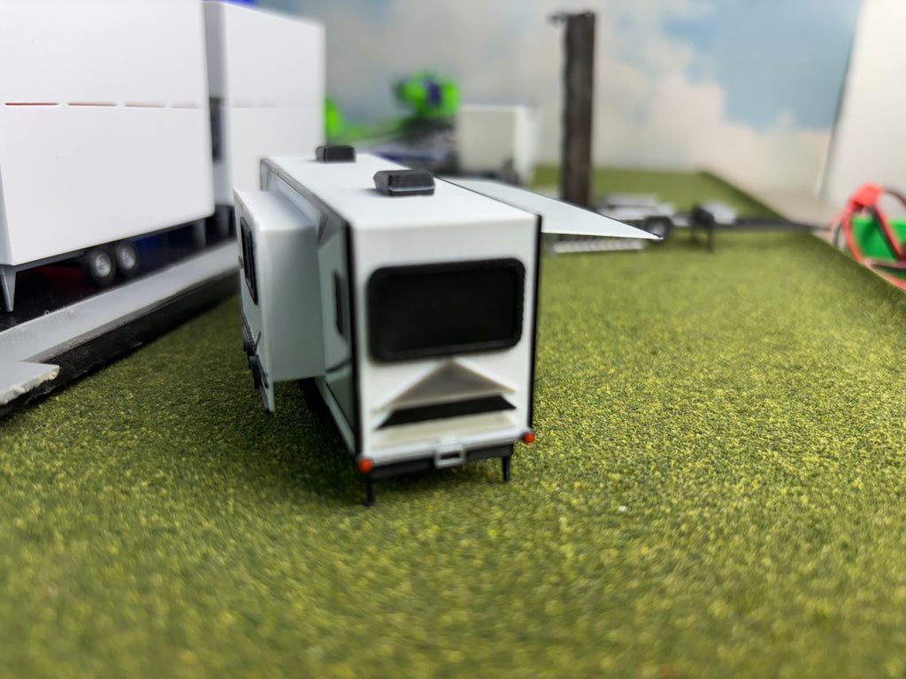 HO Scale Bumper Pull Camper 1/87