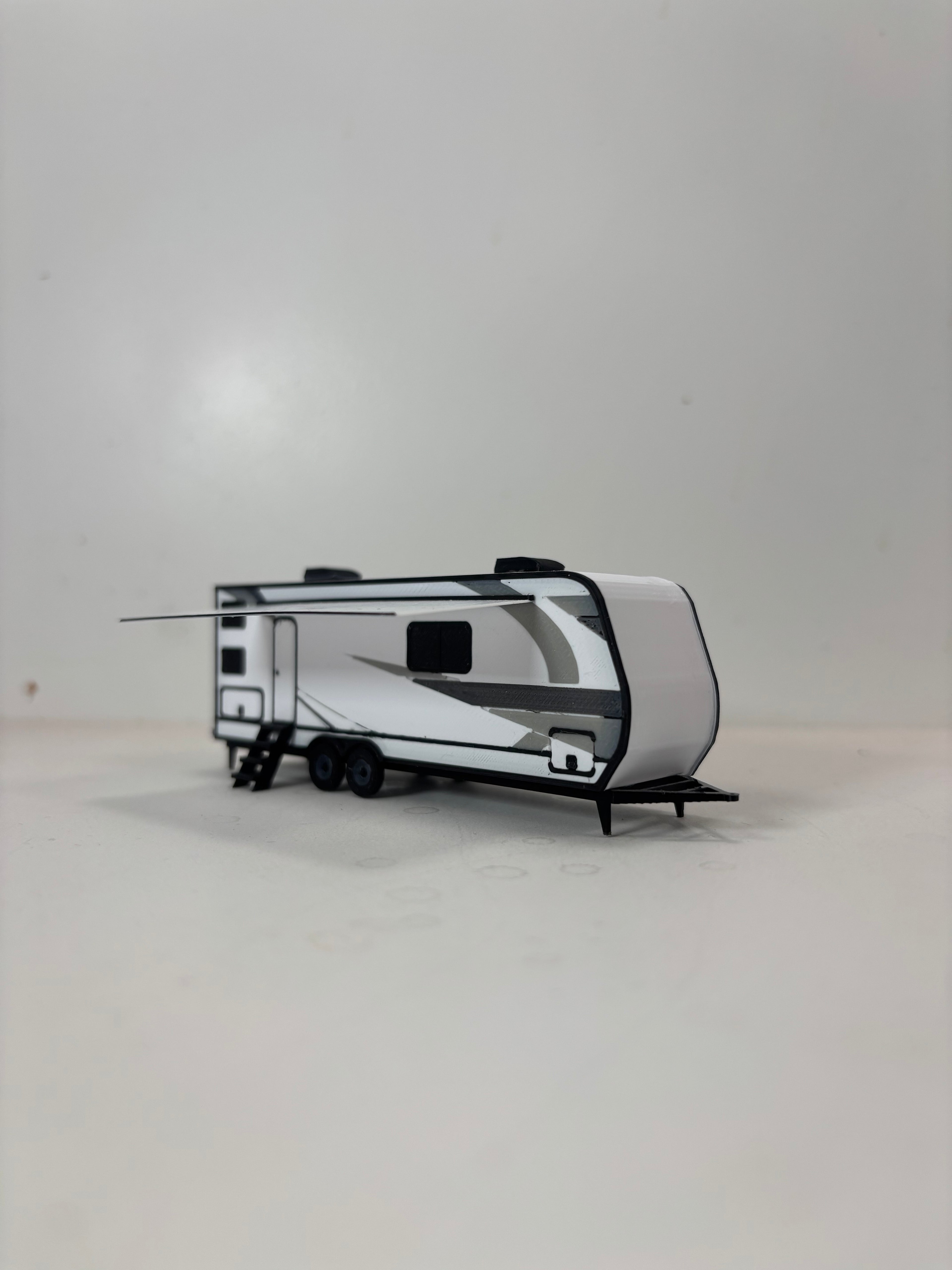 HO Scale Bumper Pull Camper 1/87