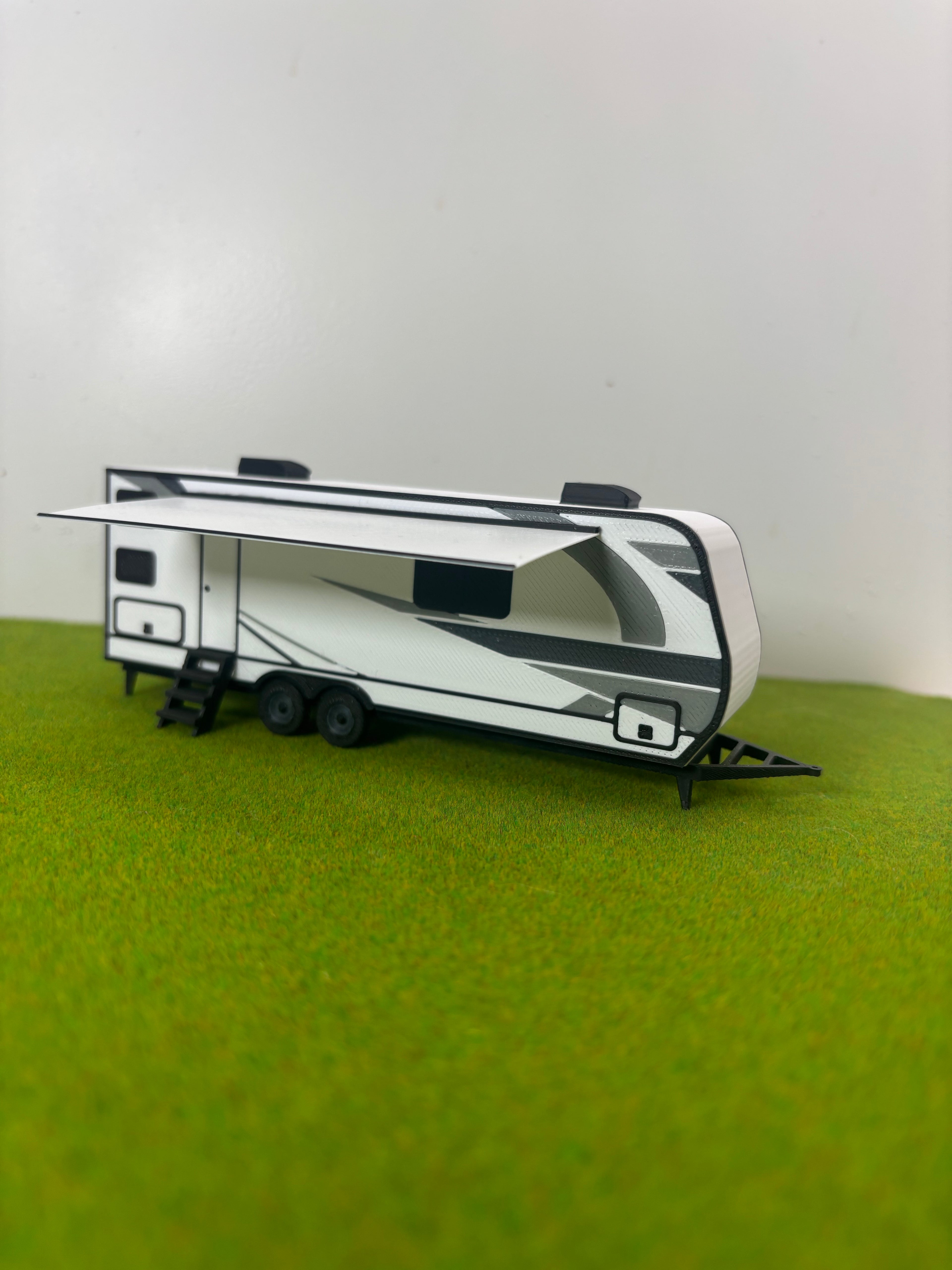 1/64 Scale Bumper Pull Camper