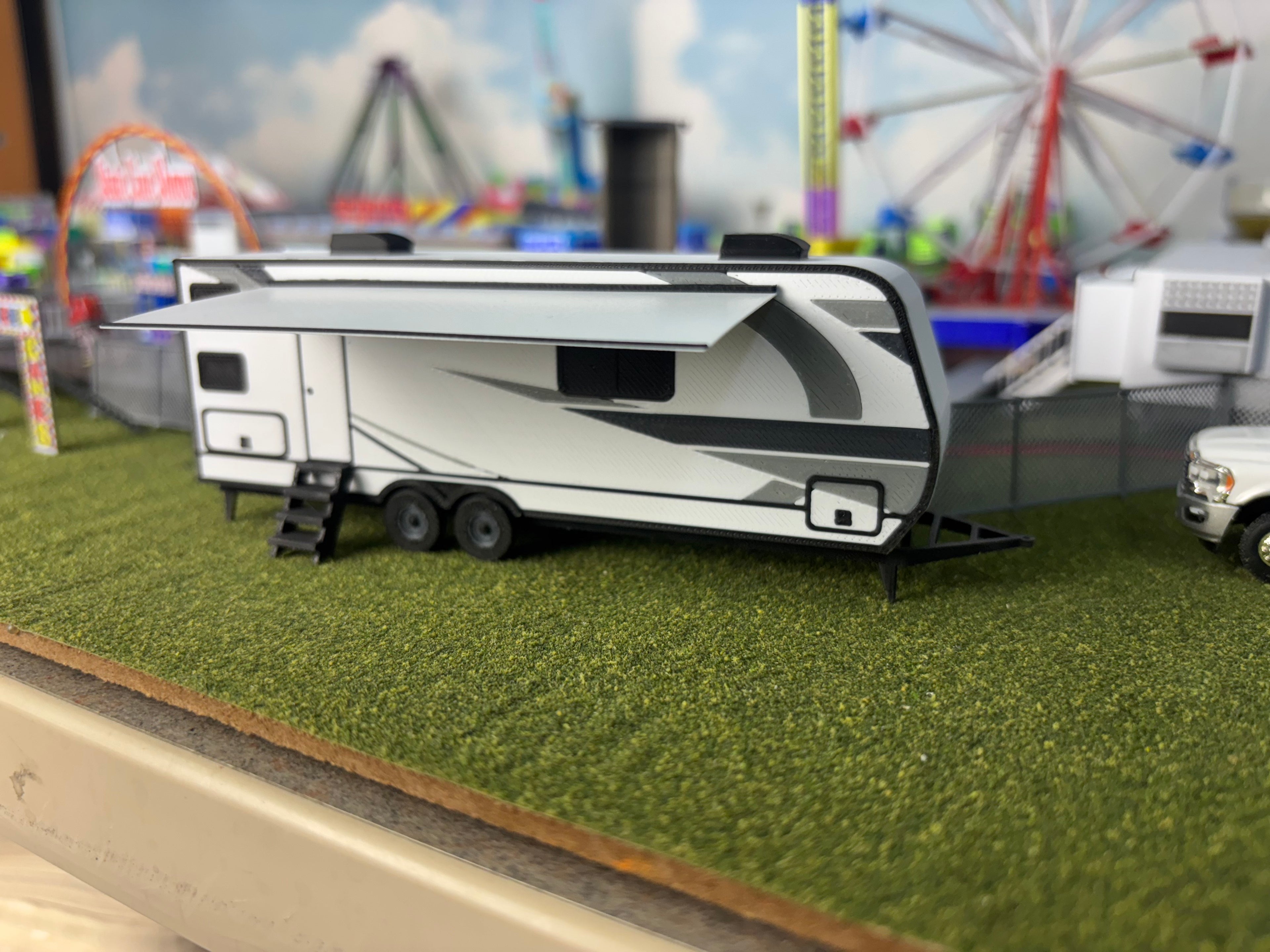 1/64 Scale Bumper Pull Camper