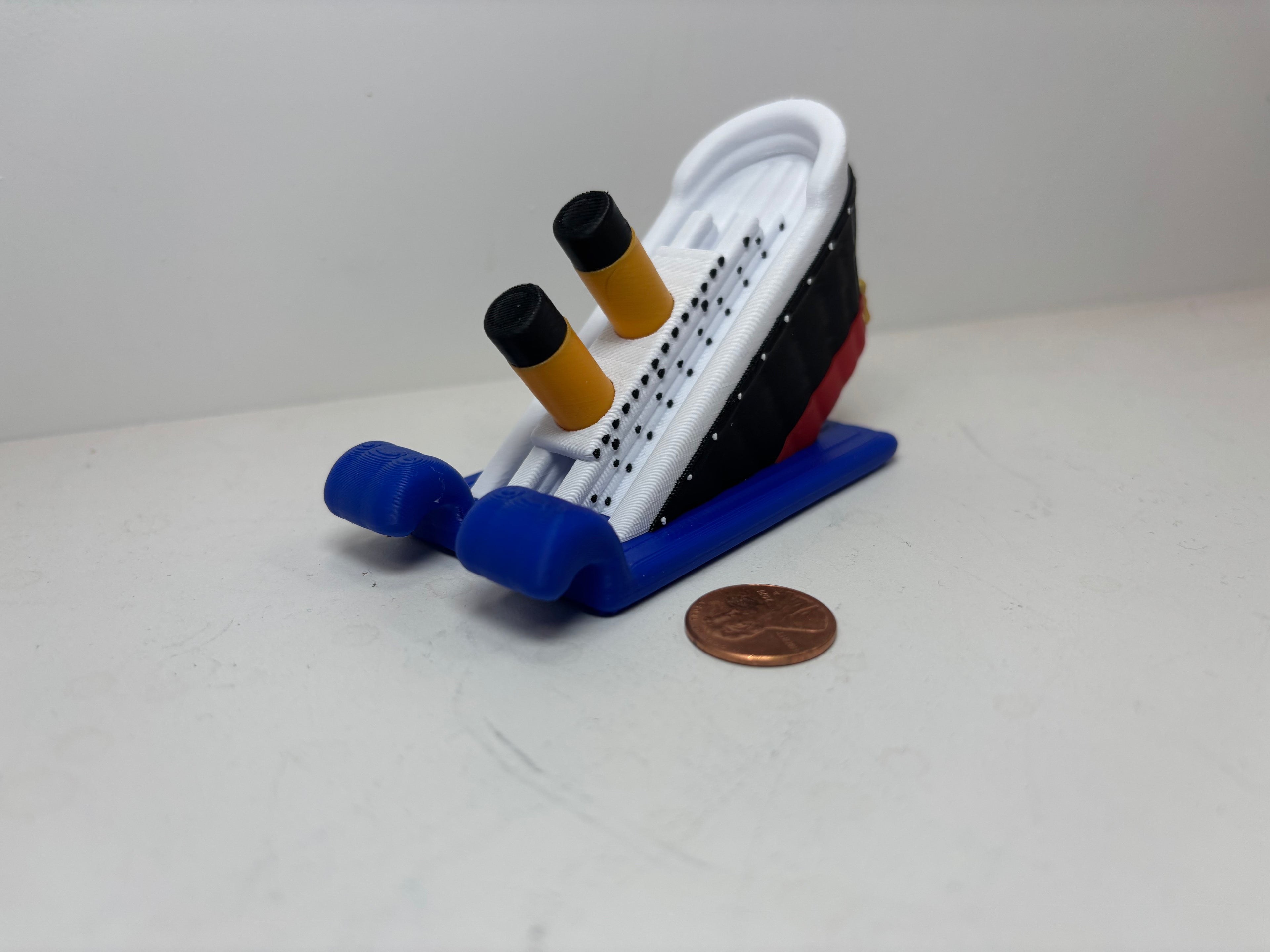 HO Scale Titanic Inflatable Slide