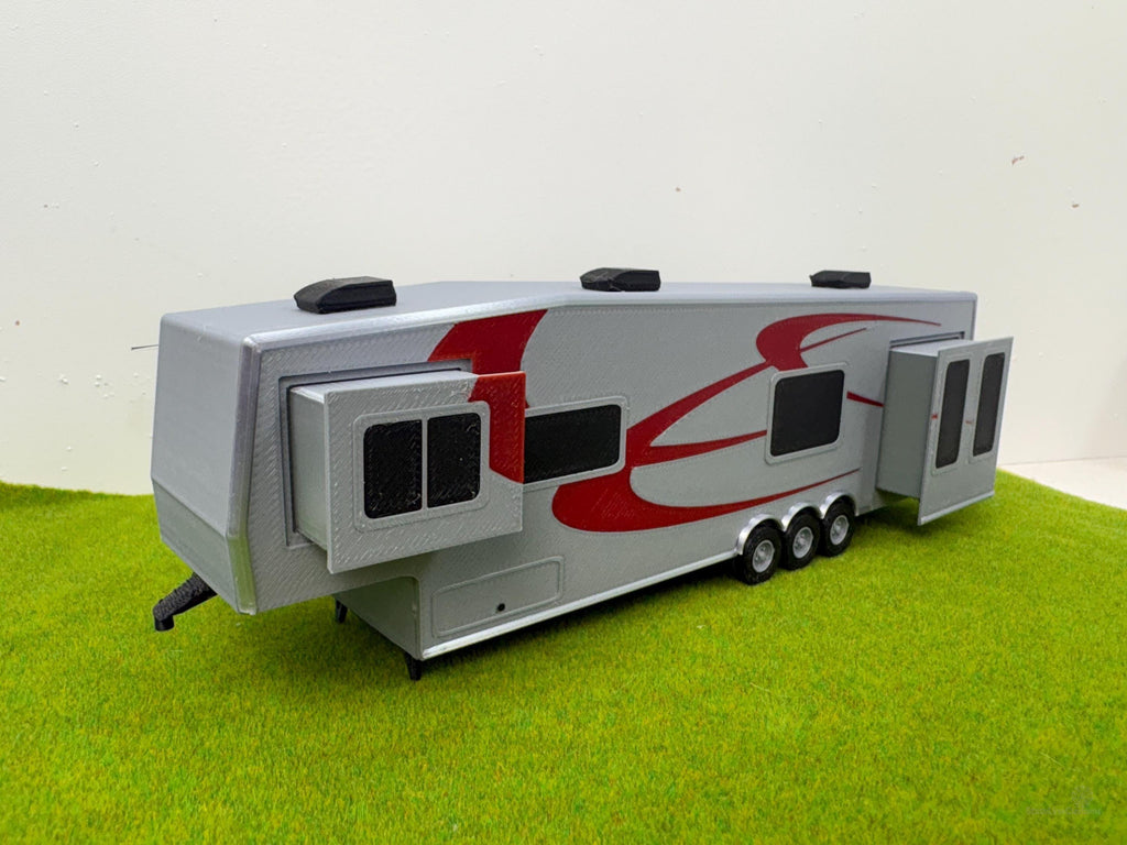 1/64 5th Wheel Camper Trailer for Model Layouts and Dioramas trailer in gray with red