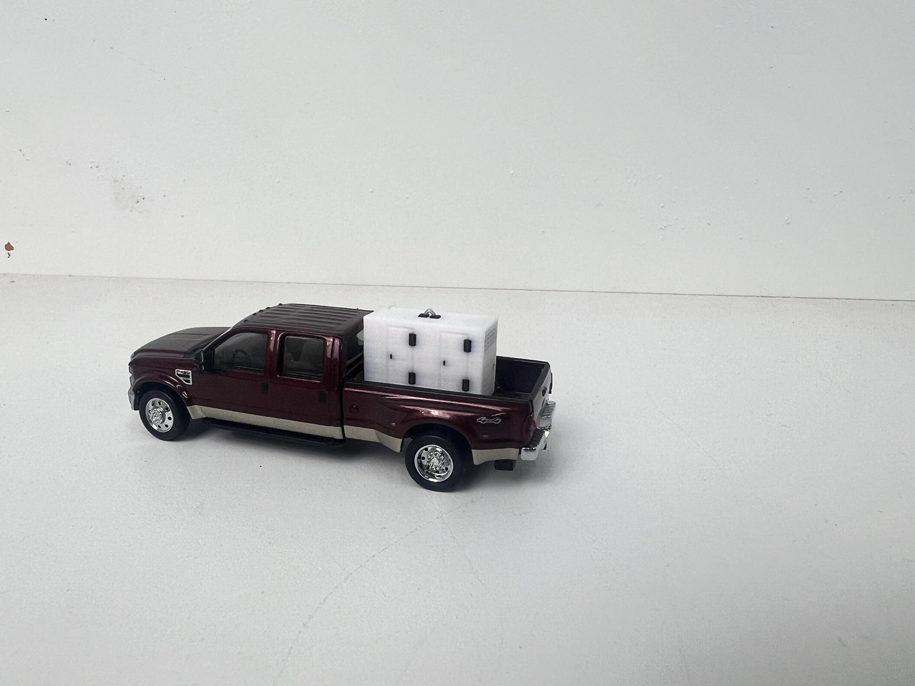 HO Scale Small Generator for next to home or in back of vehicle!