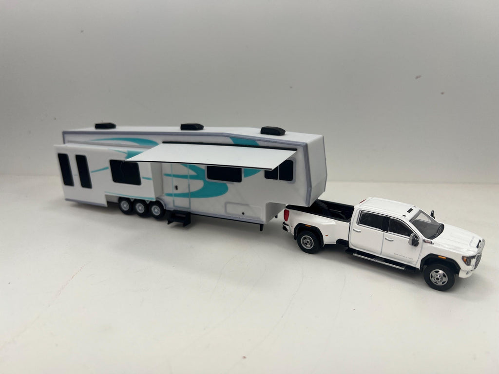 1/64 5th Wheel Camper Trailer for Model Layouts and Dioramas white trailer
