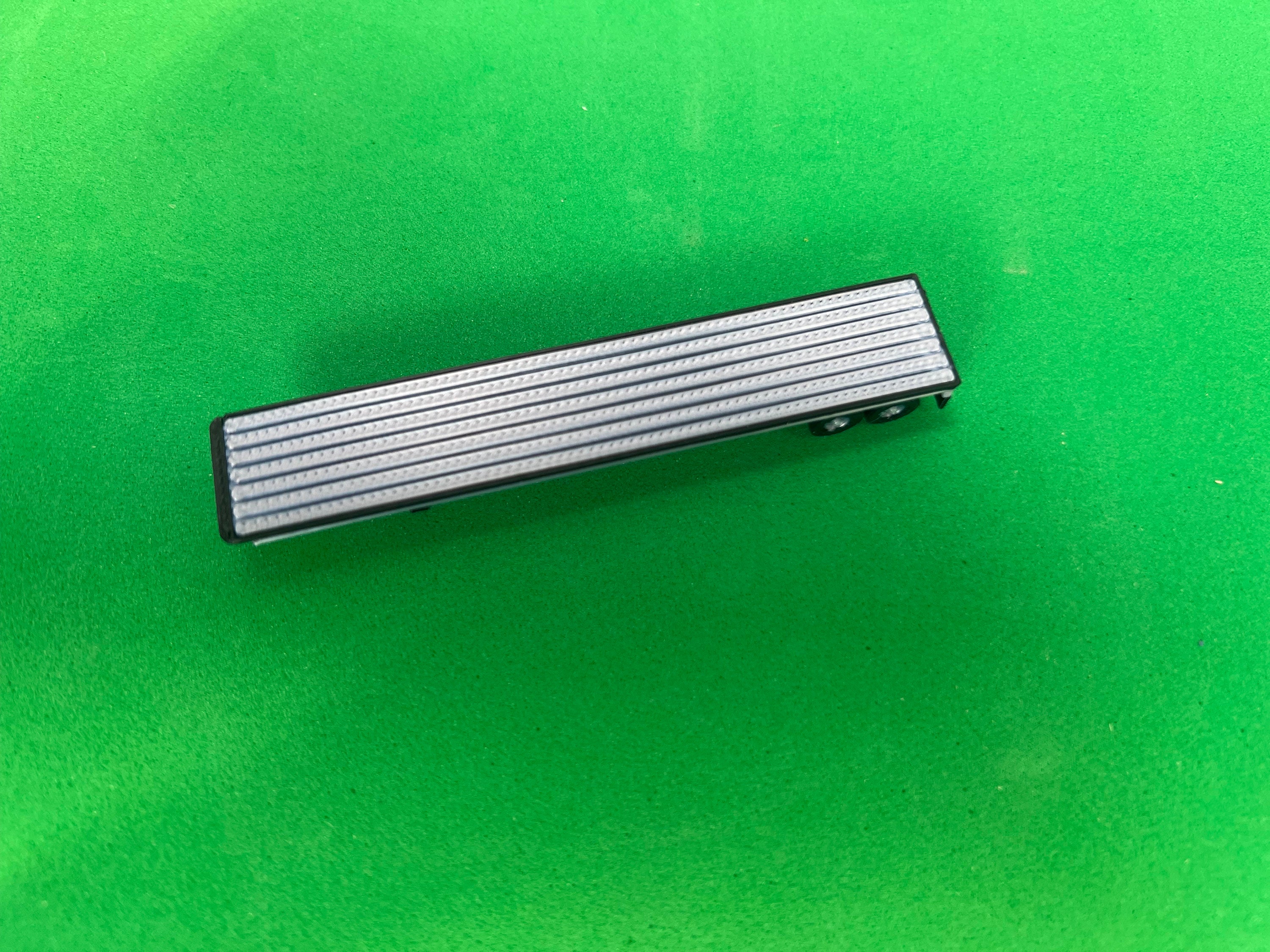 N Scale 53ft Flat Deck Trailer.